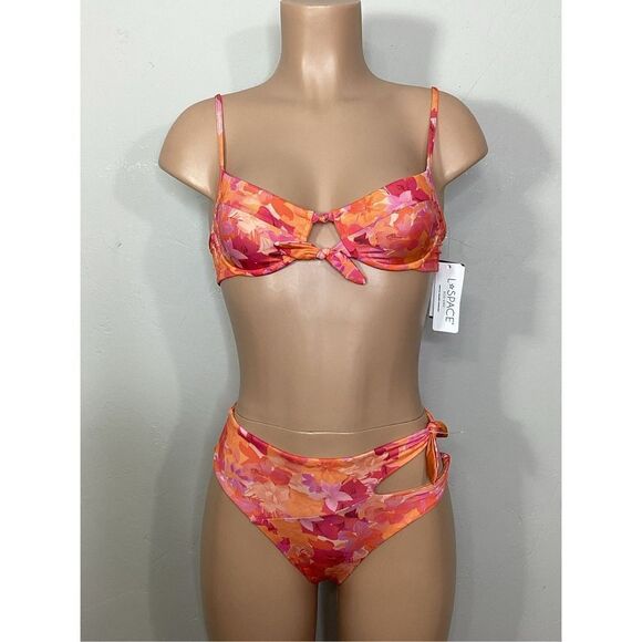 New. L*SPACE floral Rose top/Jack bottom. Small. Retails $213 - Picture 7 of 16